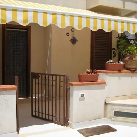 A 2 Passi Dal Mare Holiday home *